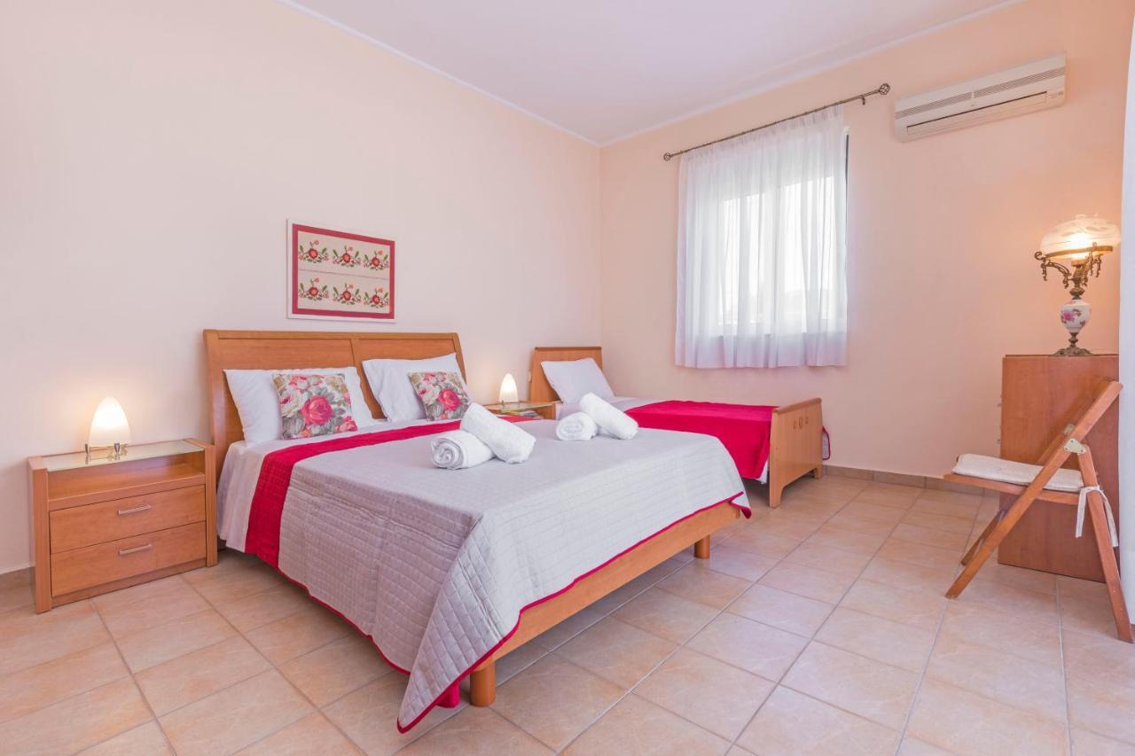 Lina'S Amazing House In Ialysos Villa อิกเซีย ภายนอก รูปภาพ